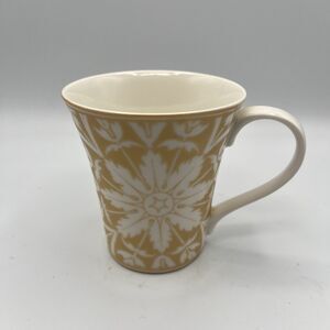 222 Fifth Vertoni Gold Mica Mug